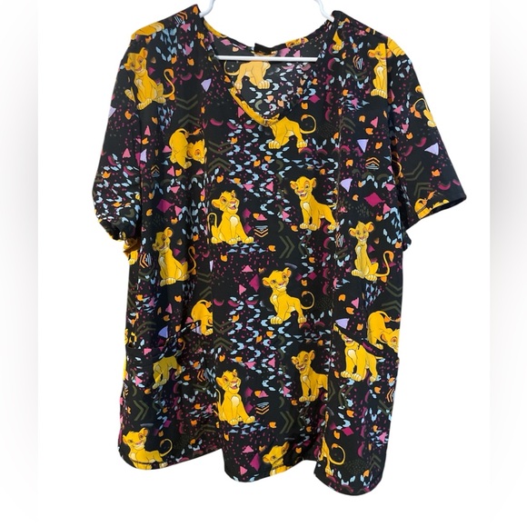 Disney Lion King Simba Print Short Sleeve Scrub Top - Picture 2 of 9